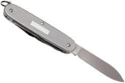 Victorinox Pioneer X 13 Victorinox Pioneer X -Survival Knife Shop VT0 8231 26 05 victorinox pioneer x vt0 8231 26 05