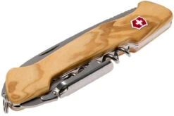 Victorinox Wine Master Olive, Taschenmesser Mit Zweistufigen Korkenzieher 0.9701.64 -Survival Knife Shop VT0 9701 64 05 victorinox wine master vt0 9701 64 05