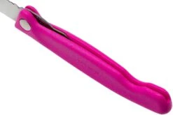 Victorinox SwissClassic Zusammenklappbares Gemüsemesser Pink, 6.7836.F5B -Survival Knife Shop VT6 7836 F5B 05 victorinox